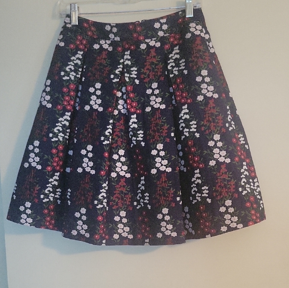 Brooks Brothers Red and White Skater Skirt Knee-Length
